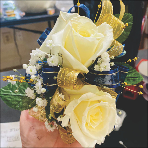 Boutonnieres & Corsages