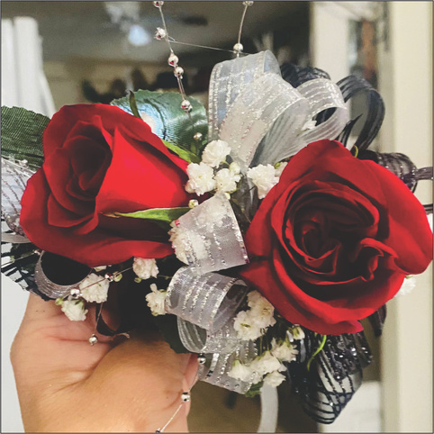 Boutonnieres & Corsages