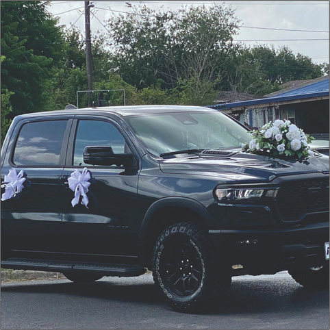 Car & Church Decor